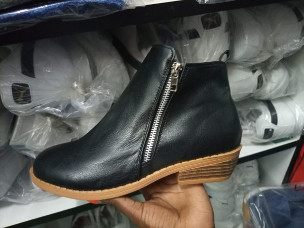 Black Ladies boots LR005 size 38-42