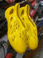 yellow-foam-runners--yeezy-sli