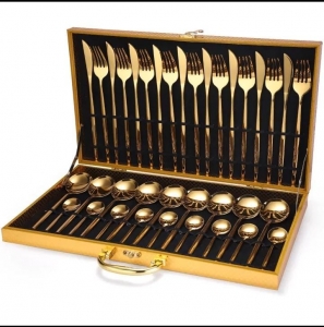 36 pieces briefcase cutlery set