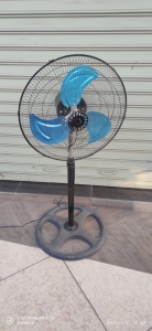 18 inch wide stand fan 