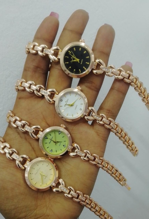 Simple Quartz rayalaseema wrist watch