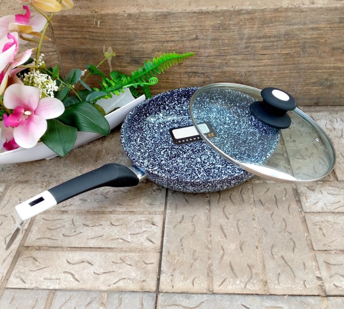 Frying pan with lid Size --26cm