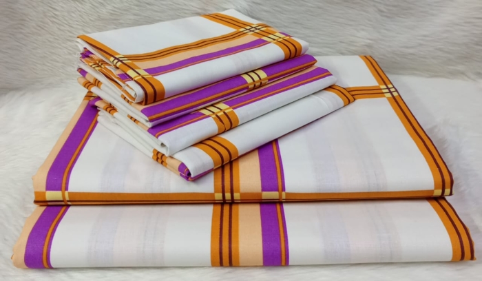 Order this pure cotton  7*8  both printed bedsheets cotton  with 4 pillowcases 