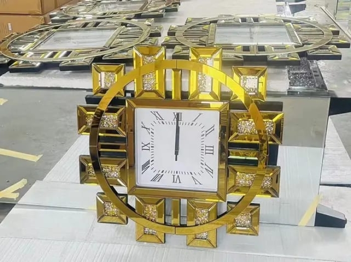 Luxurious and classy mirrored Wall clock(60cm by 60cm)