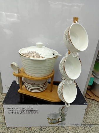 Decorated set of 6 bowls with tureen with bamboo stand