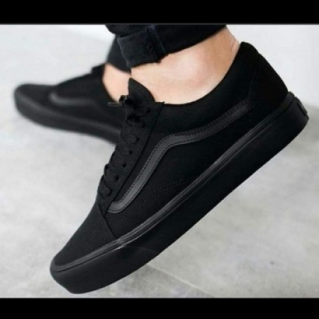 black casual rubber shoe