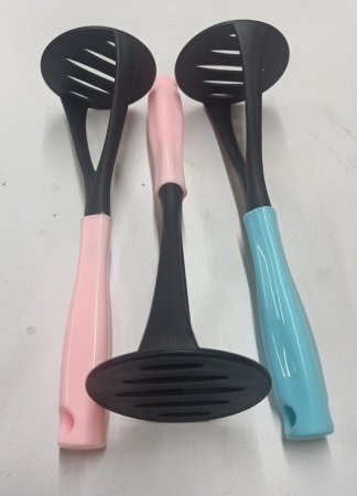 Silicone Potato Masher Suitable For Making Mashed Potatoes And Mashing Vegetables And Fruits