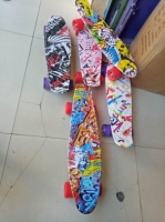 Multi coloured rubber board n wheels skating board 