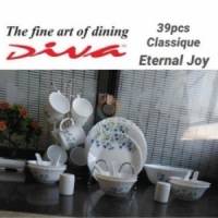 Eternal joy 39 pc classique dinnerware set