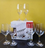 Nice One set of six wine glasses
