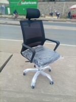 Headrest office chair with adjustable height