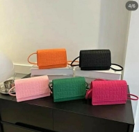 In Fashion Black Sling bag Designer Crocodile Pattern women handbag Large Capacity Shoulder Bags for female 2023 Casual Totes Felt Messenger Bag