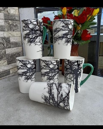 White Elegant designed set of 6 Big mugs quality ceramic cups