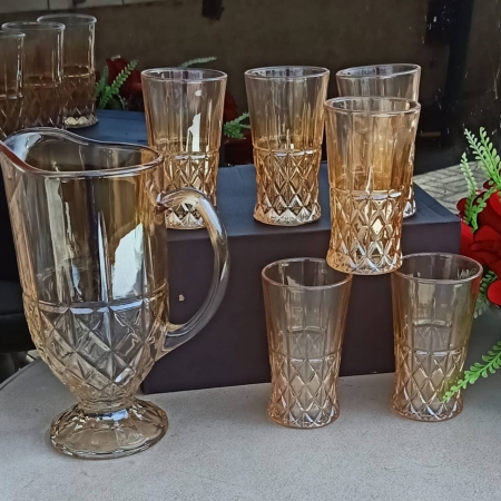 Gold water set jug and 6 glasses