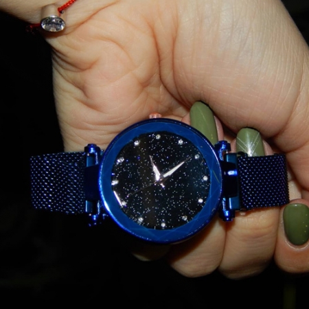 Blue Magnetic strap Wristwatch